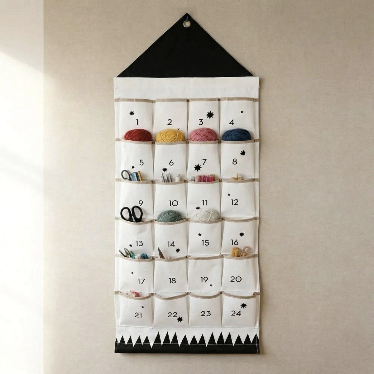 Emerald Wall Hanging Bag, wall storage for full